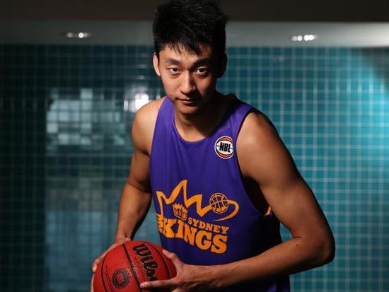 快船篮板28-51被火箭完爆，上次篮板输更惨还是3年前（快船篮板被火箭51-28碾压，近三年仅一次更惨）