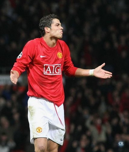 下一个王钰栋！15岁天才新星西班牙爆发：12场已独造9球（15岁天才西班牙闪耀：12战参与9球，被誉为王钰栋接班人）