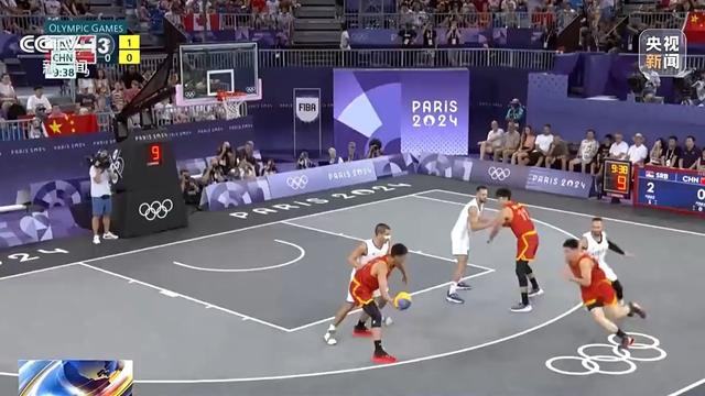 马竞表彰50年以上的老会员，球队主席塞雷佐出席并颁发纪念章（马竞为入会50年以上资深会员授勋，主席塞雷佐亲临颁发纪念章）