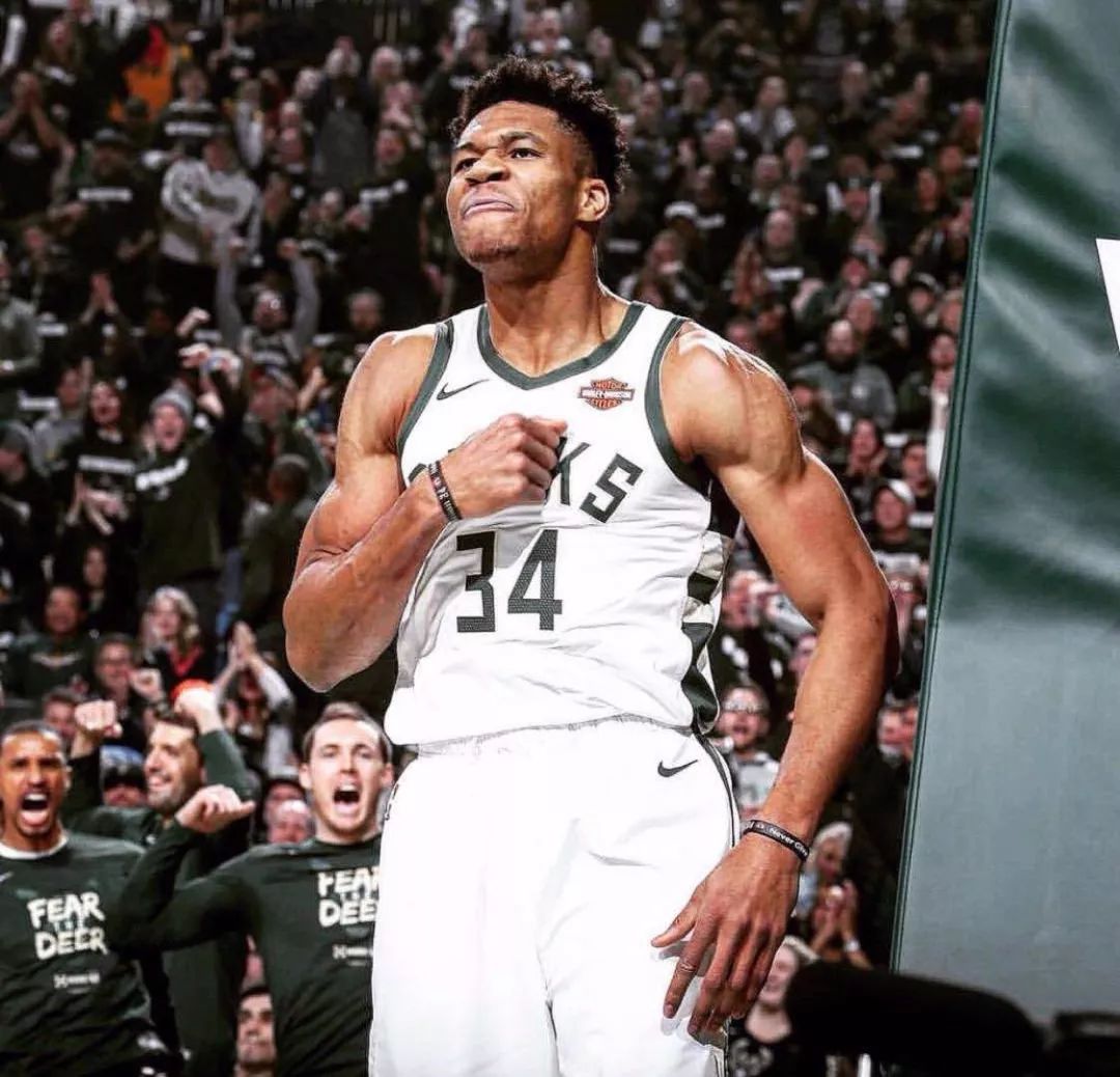 德转列2025足坛奇迹：库拉索首入世界杯、格林斯比淘汰曼联上榜（德转评选2025足坛奇迹：库拉索首次晋级世界杯，格林斯比淘汰曼联入选）