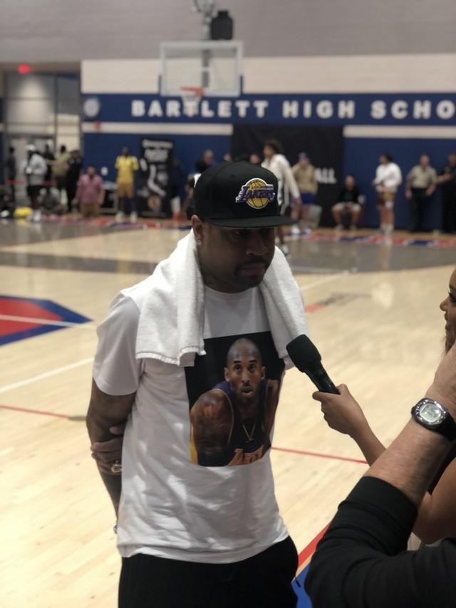 英媒：如果斯洛特下课，利物浦可能让杰拉德担任临时主帅（英媒：斯洛特一旦下课，利物浦或让杰拉德临时执教）