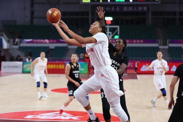 从中甲到欧洲：王博豪的“非典型”留洋之路（自中甲启航至欧洲：王博豪的非常规留洋之旅）