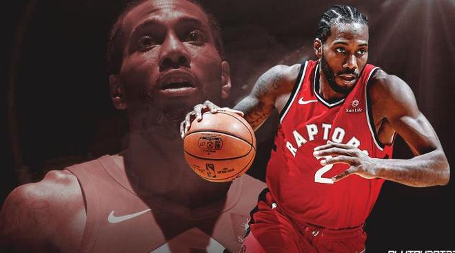 表达崇高敬意，重庆铜梁龙向李章洙赠送冲超纪念球衣（重庆铜梁龙向李章洙赠予冲超纪念球衣，致以崇高敬意）