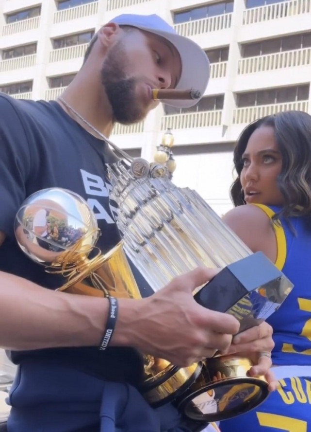 NBA球员交易及影响分析（NBA球员交易动向与影响评估）